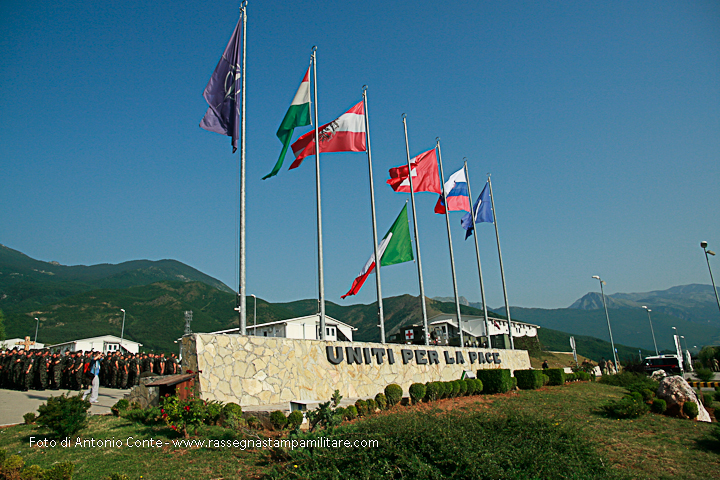 Inbox #4 12/2011/ Dicembre 2011, nel mese appena trascorso “l’Italia s’e’ desta”.