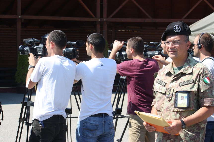 Inbox #5 01/2012/ Kosovo. Ten. Col. Vincenzo Legrottaglie. Appena rientrato a Bari il portavoce Contingente Militare&nbsp;KFOR