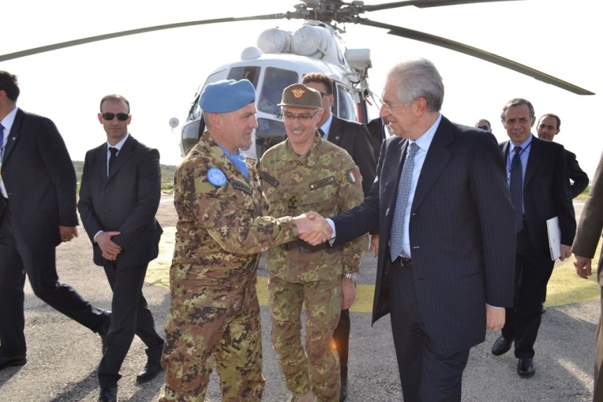 Libano del sud/ Il Presidente del Consiglio in visita ai militari&nbsp;italiani