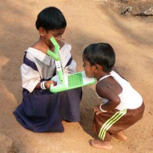 Etiopia/ Social Media. Contro l’analfabetismo in Africa piovono&nbsp;Tablet