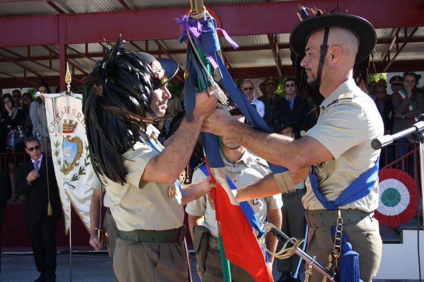 Trapani/ Cambio del C.te. Succede al 6° Bersaglieri: il saluto di commiato al  Col. Stefano Di&nbsp;Sarra