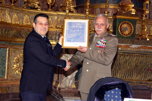 Libri/ “Piume al vento”. 30 anni di Missioni Internazionali raccontati dai protagonisti&nbsp;1982-2012