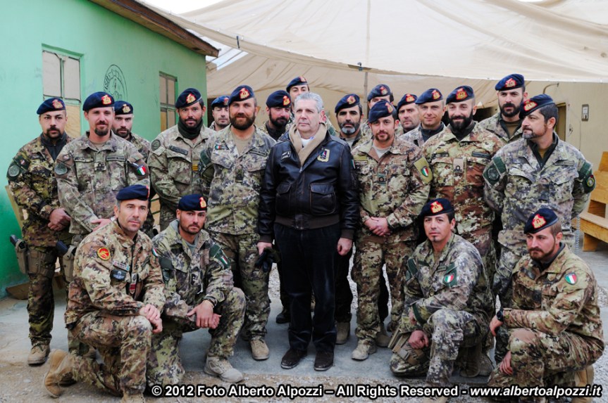 Afghanistan/ Il Ministro della Difesa Di Paola in visita alla Fob di Bala&nbsp;Boluk