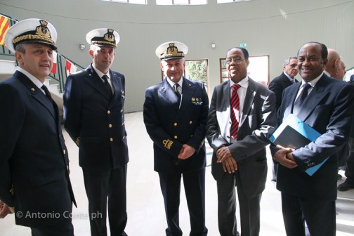 In foto: C.A. Gualtiero Mattesi, il C.A. Guido Rando, e S.E. Nur Hassan Hussein, Ambasciatore Somalo in Italia con il suo accompagnatore