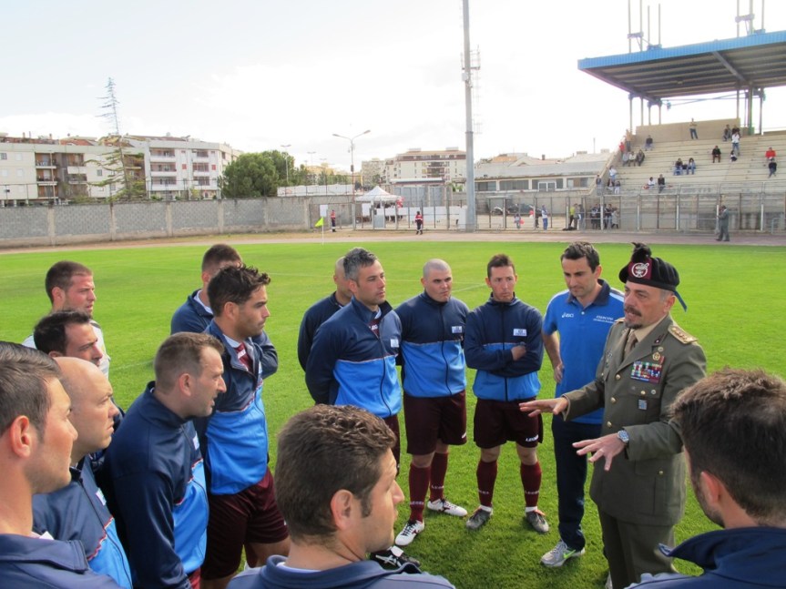 Altamura/ Gara calcistica. Il 7° Reggimento Bersaglieri in campo per la&nbsp;solidarietà