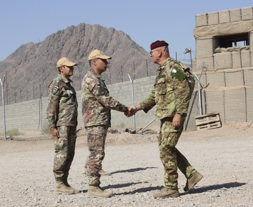 Afghanistan/ Il comandante del Comando Operativo di vertice Interforze visita il contingente militare&nbsp;italiano