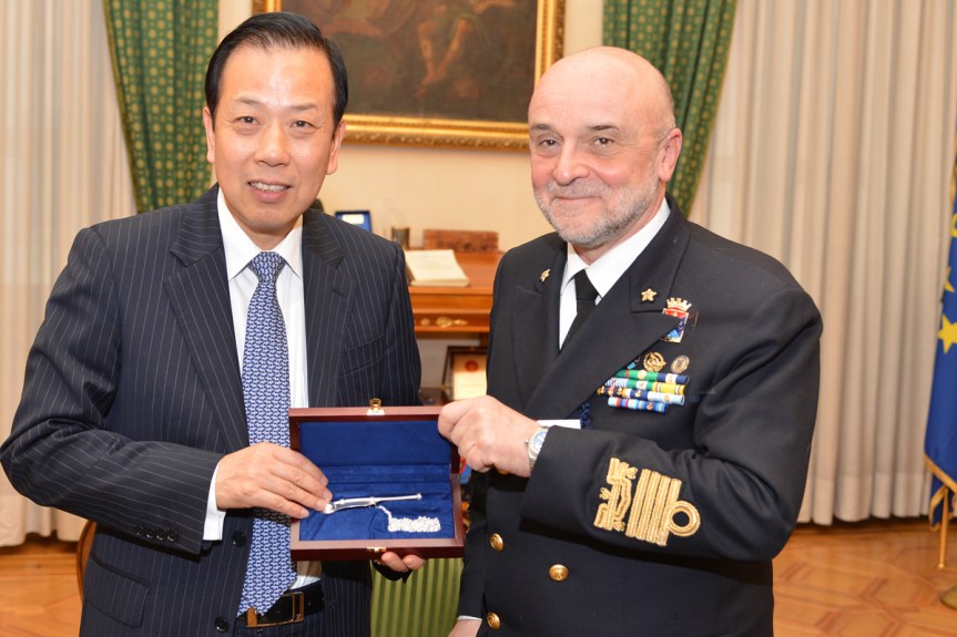 Roma/ Palazzo “Caprara”. Il Capo di Stato Maggiore della Difesa riceve in visita l’Ambasciatore Li Ruiyu, della Repubblica Popolare&nbsp;Cinese