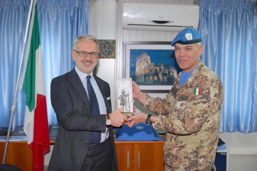 Libano/ Shama. Il Vice Presidente del Consiglio Superiore della Magistratura in visita al contingente&nbsp;italiano