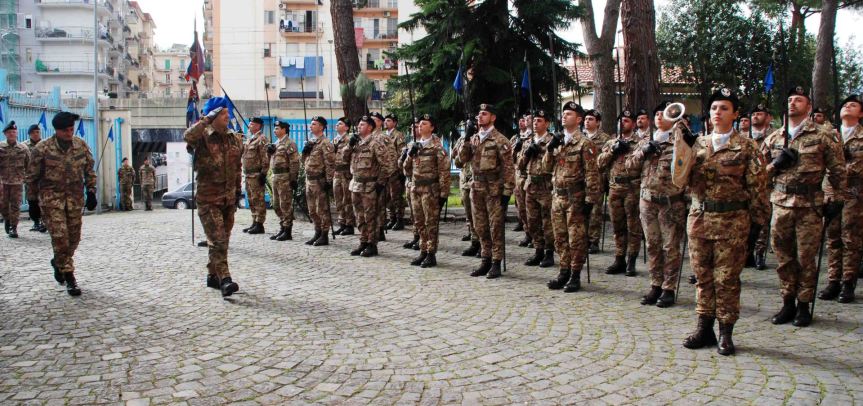 Salerno/ COMFOTER. Il Gen. Bernardini in visita al 19° Reggimento Cavalleggeri “Guide”