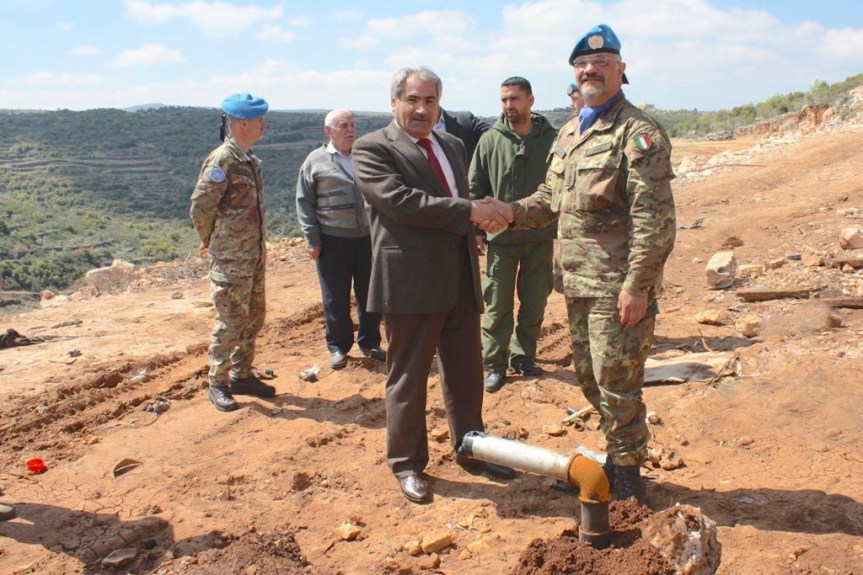 Libano/ Shama. Cerimonia di consegna di un pozzo di acqua potabile e fornitura di materiale all’Agenzia di sicurezza&nbsp;libanese