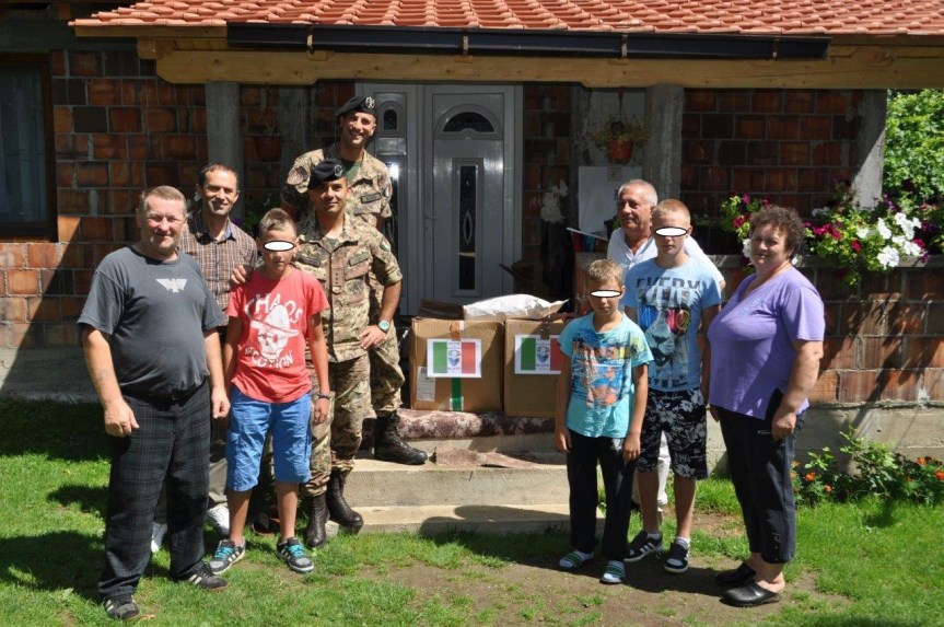 Kosovo/ CIMIC. Attività di supporto alle comunità locali e ai centri&nbsp;educativi