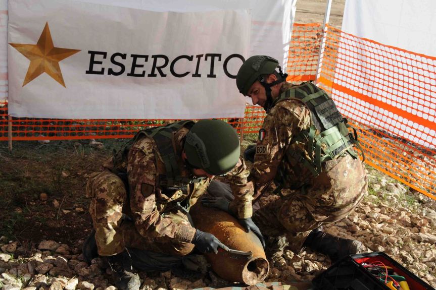 Grottaglie (TA)/ Esercito. Disinnescata una bomba di aereo della 2^ Guerra Mondiale nell’aeroporto