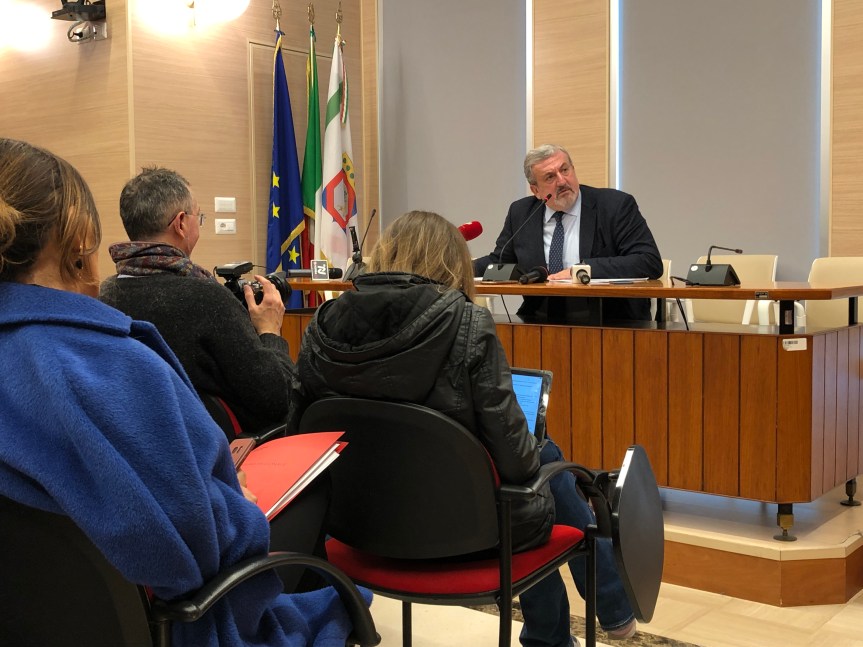 Taranto/  Ex ILVA e TAP, Emiliano: “Noi da sempre difendiamo i pugliesi, costi quello che costi, e continueremo a&nbsp;farlo”